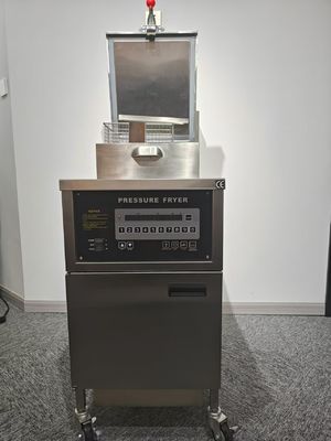 計算パネル 電動 4HD 13.5KW 胸のフライヤー チキンプレッシャーフライヤー