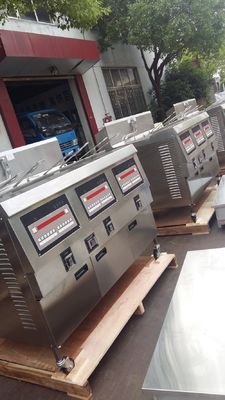 デジタルコンピュータ パネル 3つの鍋 6つのバスケット フィルタリング付きの深揚げ機
