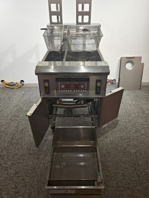 21.4KW ダブルタンク 11.6L+21.5L デジタルコンピュータ パネル 電気チップ オープン フライヤー マシン