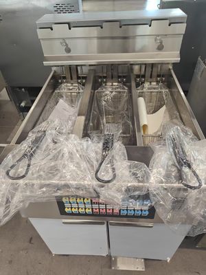 デジタルコンピュータ パネル 3 ポット 3 バスケ 21KW 電動 オープン チップ フライヤー