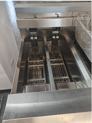 4つの鍋 4つのバスケット 油濾過システム 304SUS Ventless Deep kfc チップ 電気 チップ オープン チップ フライヤー 調理機